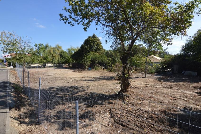 VANZARE TEREN INTRAVILAN DE 540 mp SITUAT IN  MILITARI, BD. ANUL 1864 - 21