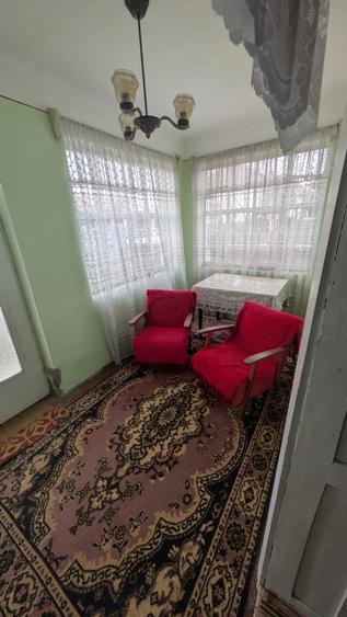 Casă cu 3 camere cu Teren 1110 Mp în Central