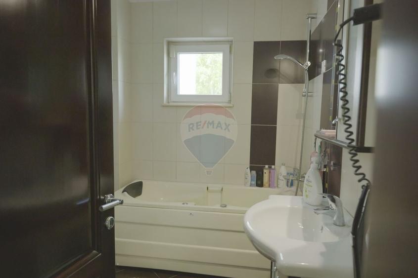 Casă cu piscină și teren de tenis – Girov, 10 min de Piatra Neamț - 7