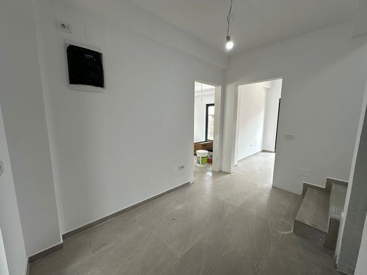 Casa individuala P+1+Pod,  5 camere  Teren 344 mp - 2