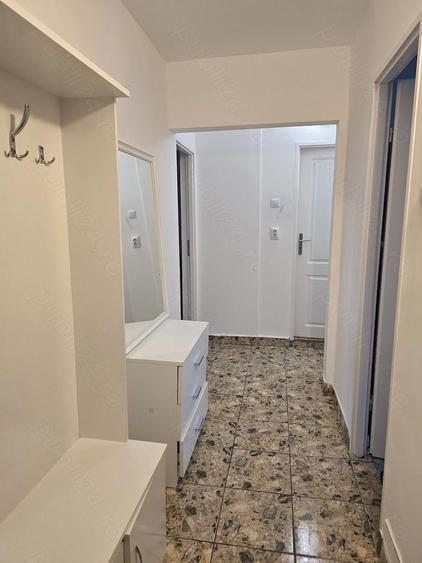 P.F. inchiriez ap. 2 camere str. Dunarii nr 65 - 7