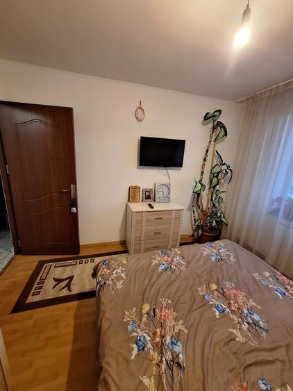 Vand ap cu 3 camere zona Rahova - 3