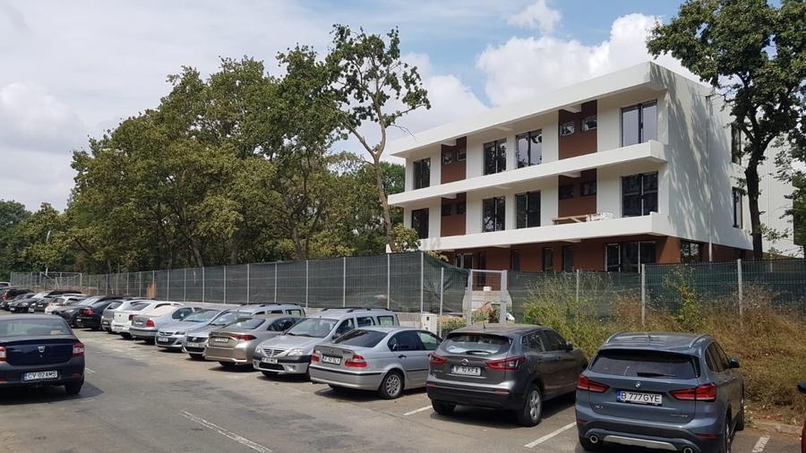 Pensiune deosebită de vânzare în Neptun – la doar 5 minute de plajă! - 1