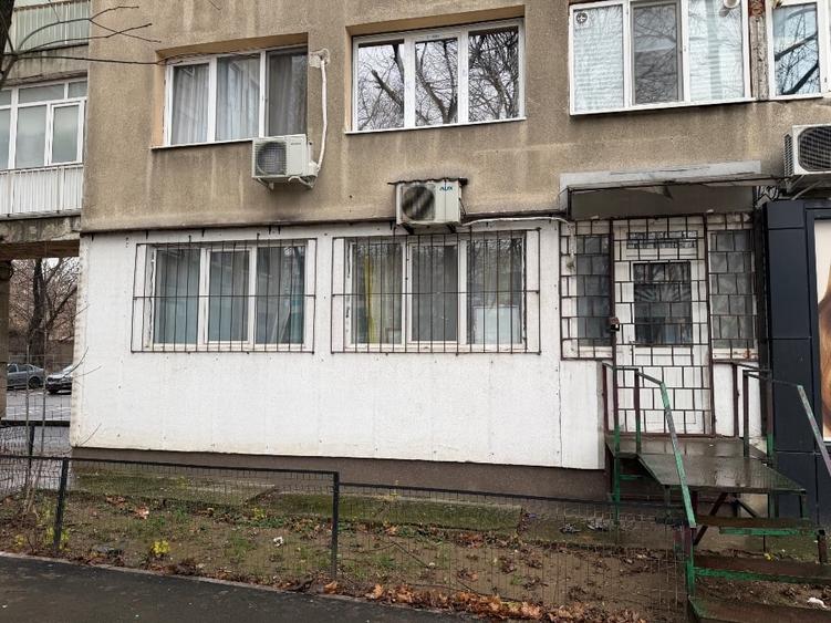 Spatiu stradal vis a vis Piata Progresului - 1