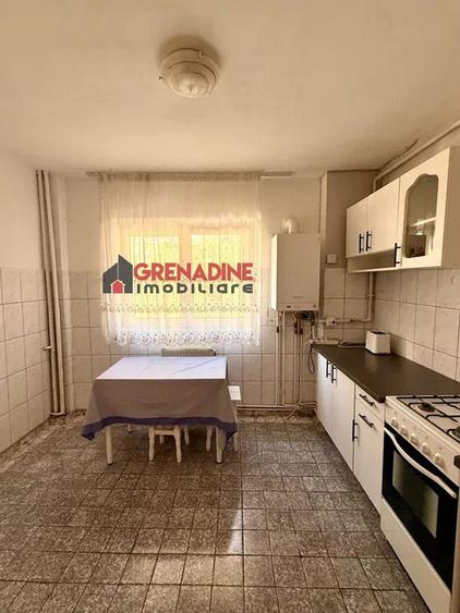 Apartament 2 Camere zona Racadau - cod 5271 - 5