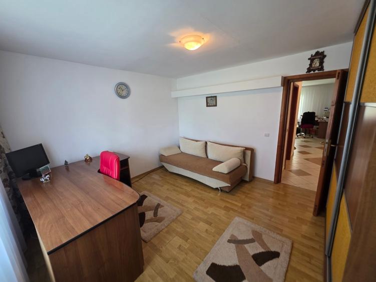 Nicolae Grigorescu, 10 minute metrou si parc IOR, pe strada Malva, - 21