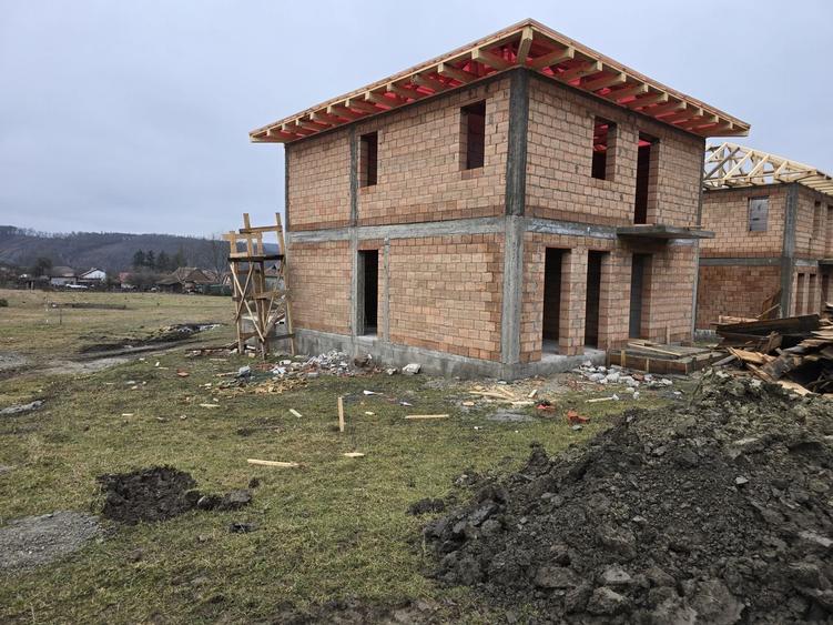 Casa 4 camere  120 mp,480 mp teren 0% comision - 7