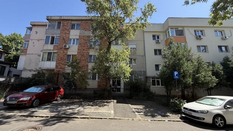 BANEASA 2 CAMERE 2/4 DE VANZARE