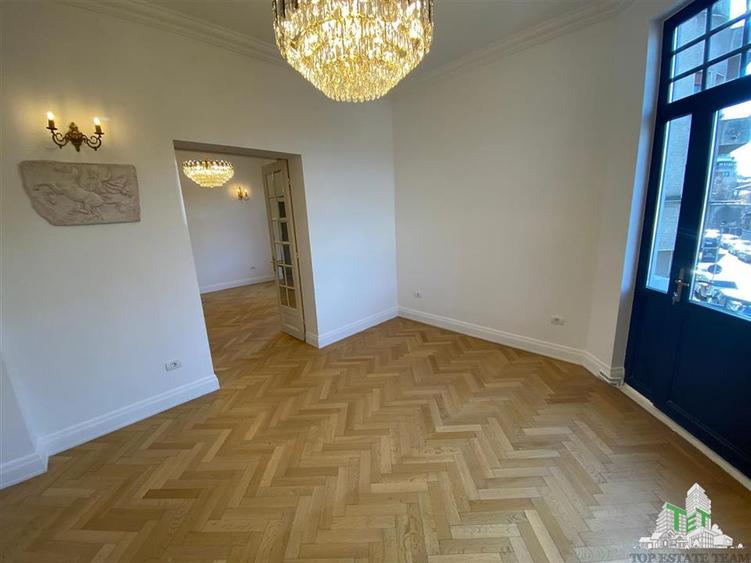 Apartament de vanzare cu 5 camere, imobil consolidat - 9