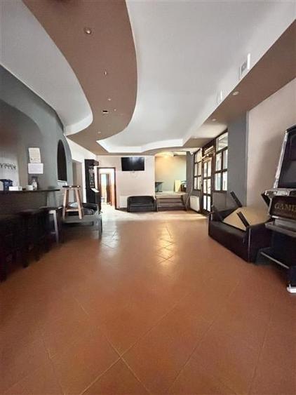 Spatiu comercial de inchiriat, curte interioara, 147mp utili, central, Harman - 4