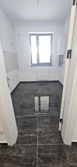 Spatiu parter, stradal, 78 mp ideal pentru birou servicii-parcare inclusa - 1