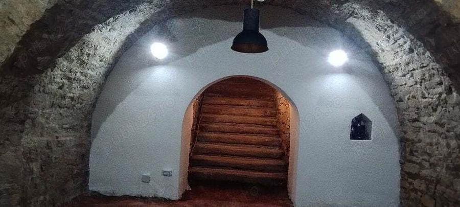 Spa?iu depozitare 45 mp, zona centrala - 7