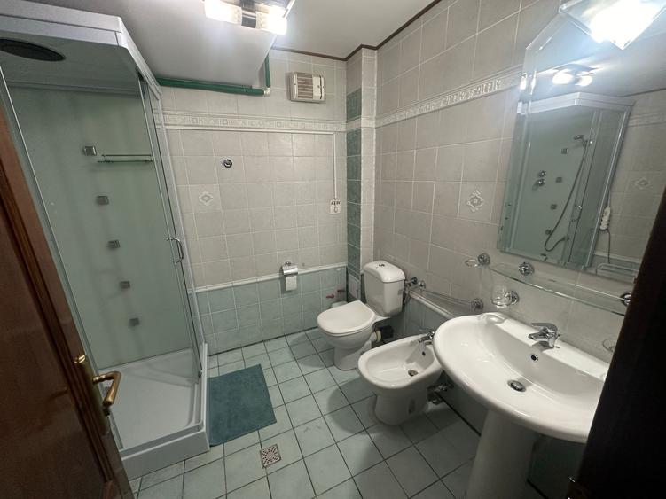 Apartament cu 4 camere in zona Unirii - 8