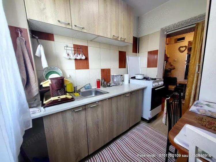 Apartament 3 camere Zona Orizont, etaj 3/4 - 10