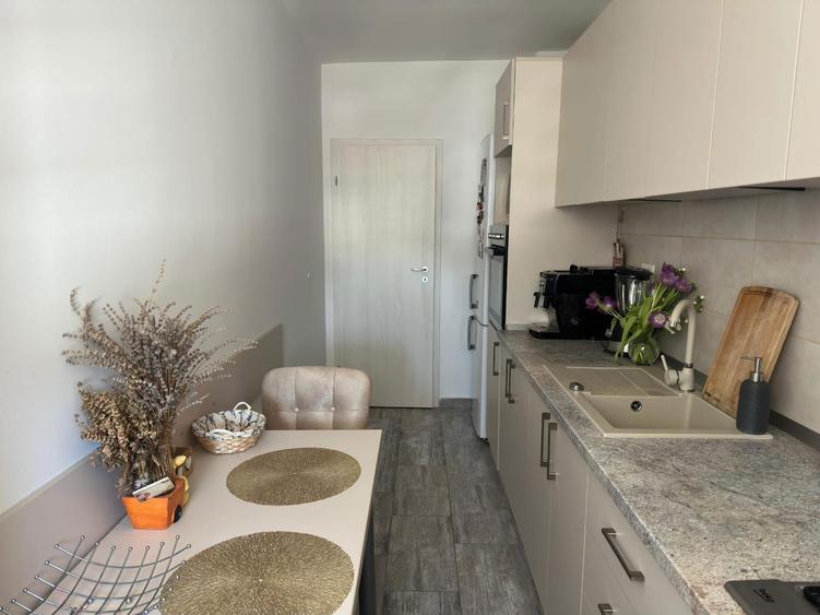 De vanzare apartament cu 2 camere, Militari Residence - 3