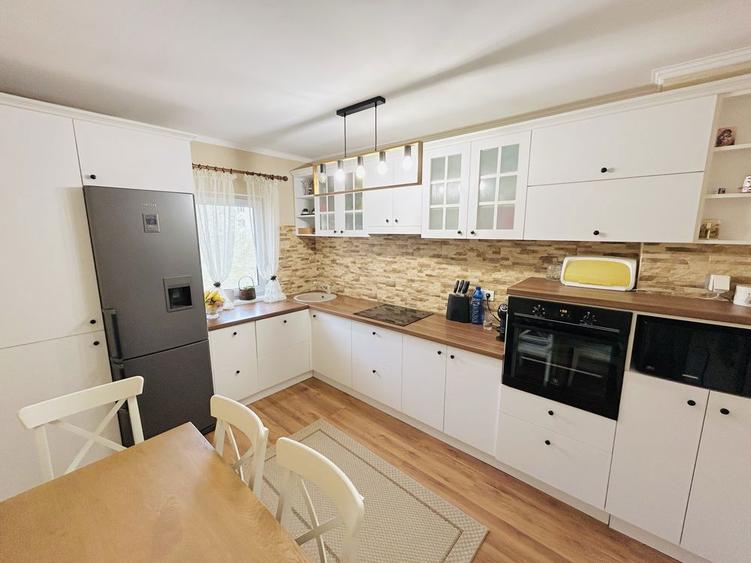 Apartament 4 camere + garaj sub bloc, Etaj 1, Hortensiei, Parc Central - 3