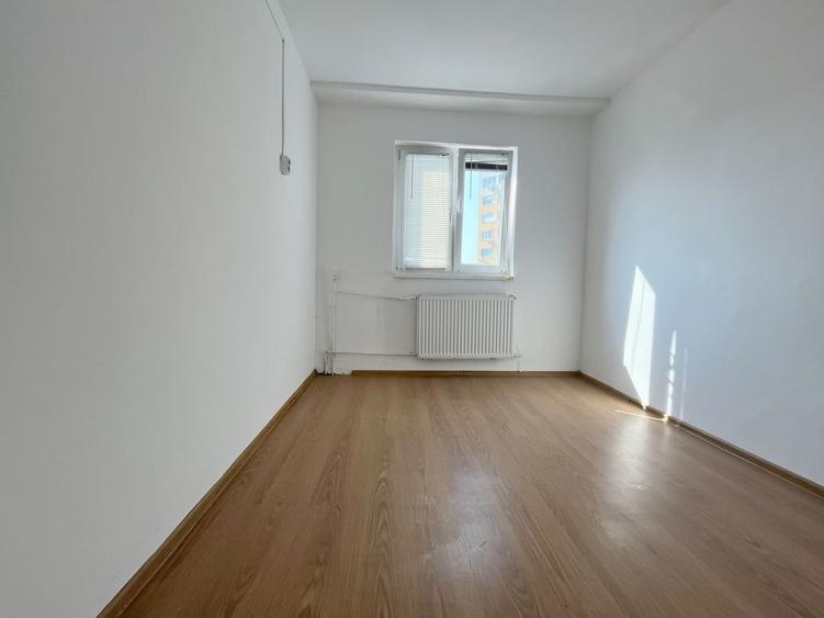 Garsonieră de vânzare,  zonă fosta Kandia - 3