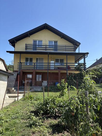 Casa de vanzare Urisor - 2