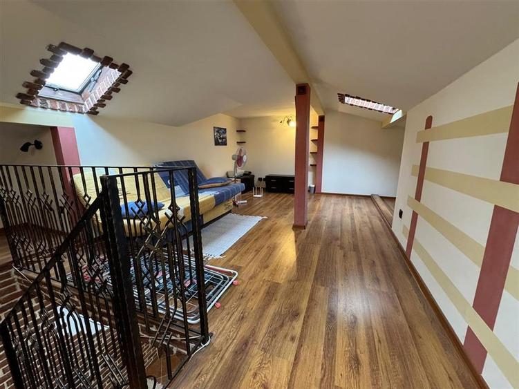 Apartament tip penthouse de vanzare , etaj 3 (mansarda) Penny Obor - 5