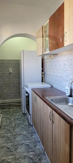 LIBERA, decomandata, ULTRACENTRAL,bloc Romarta, piata,banci, Maiorescu - 5