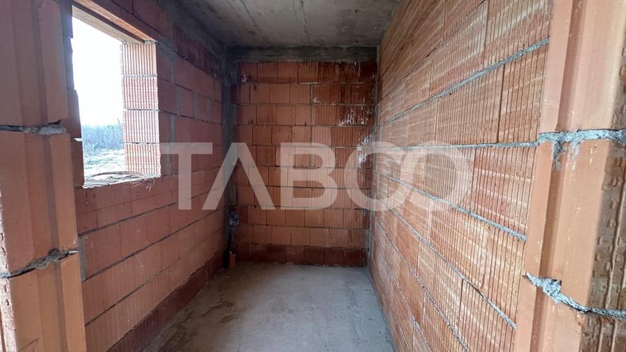 Casa individuala curte 500 mp 5 camere 127 mpu de vanzare Selimbar - 12