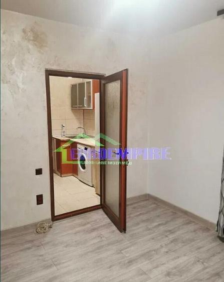 Garsoniera de vanzare zona CET - 12