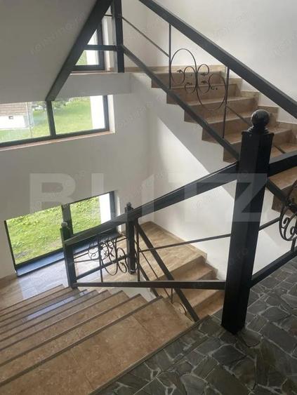 Vanzare pensiune/hotel intr-o zona superba din Poiana Negrii - 8