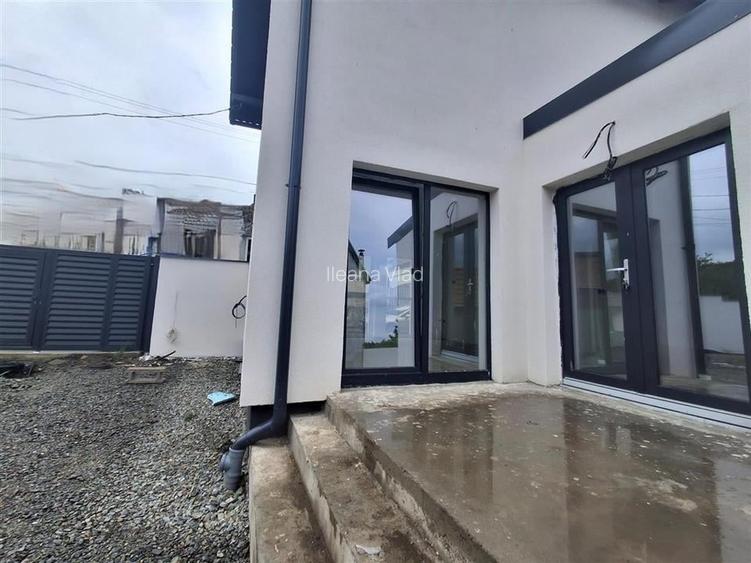 Casa individuala 3 camere 313mp teren Zona Gusterita