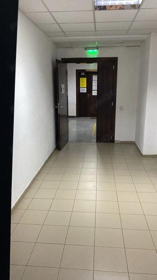 Inchiriez spatiu birouri , open space, in cladirea Registrului Comertului et.1 ,44 mp - 4