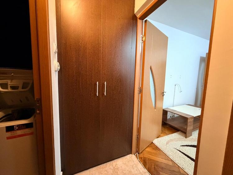 Apartament cu 2 camere - et 3 - zona Calea Sagului - 10