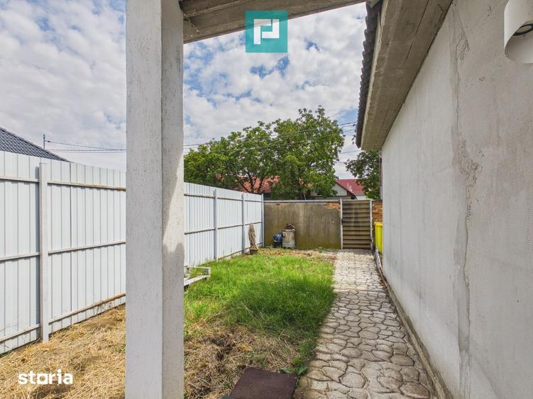Casă cu 3 camere cu Canalizare în Central