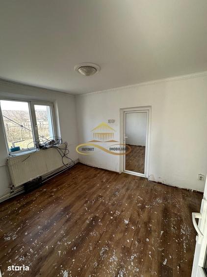 Casă cu 2 camere cu Teren 779 Mp în Tache