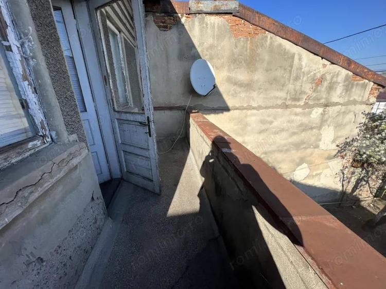 Vila P+ Et 1, Marasesti stradal - 20