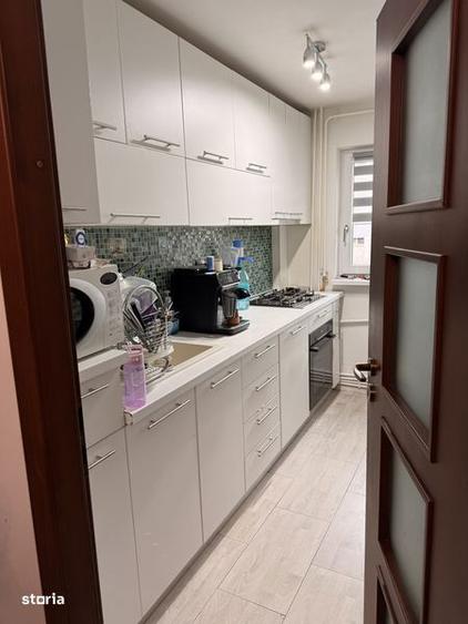 Vand apartament 3 camere semidecomandat in cartier Brazda lui Novac - 2