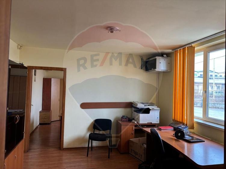 Spatiu industrial 1944mp hala,650mp birouri, platforma betonata 11000m - 14