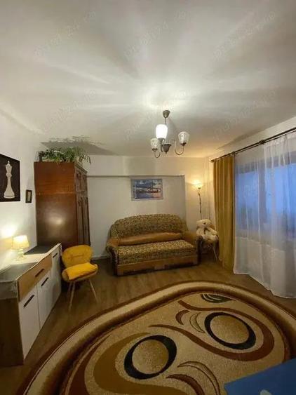 1 Camera Gara - Carrefour Market - 1