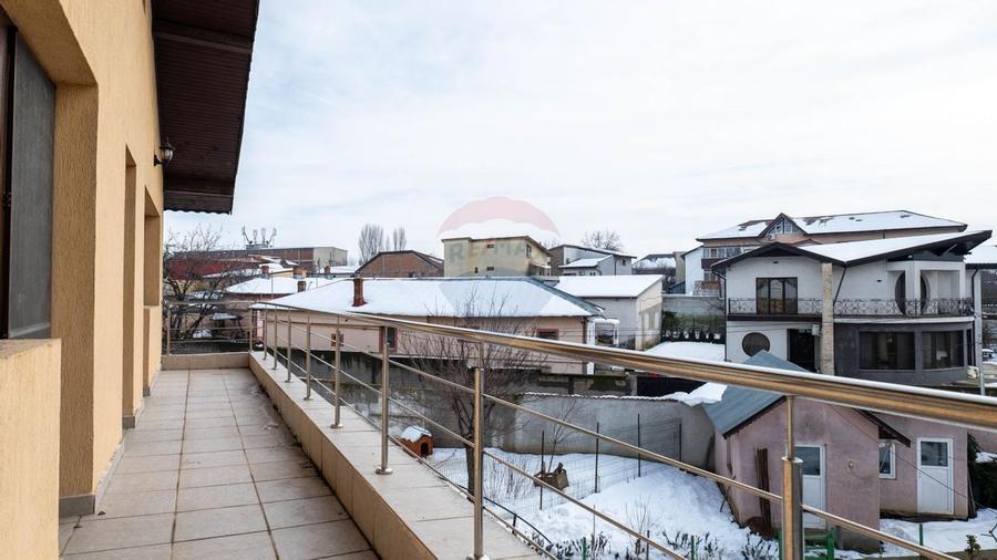 Casă / Vilă cu 5 camere de vânzare - 21