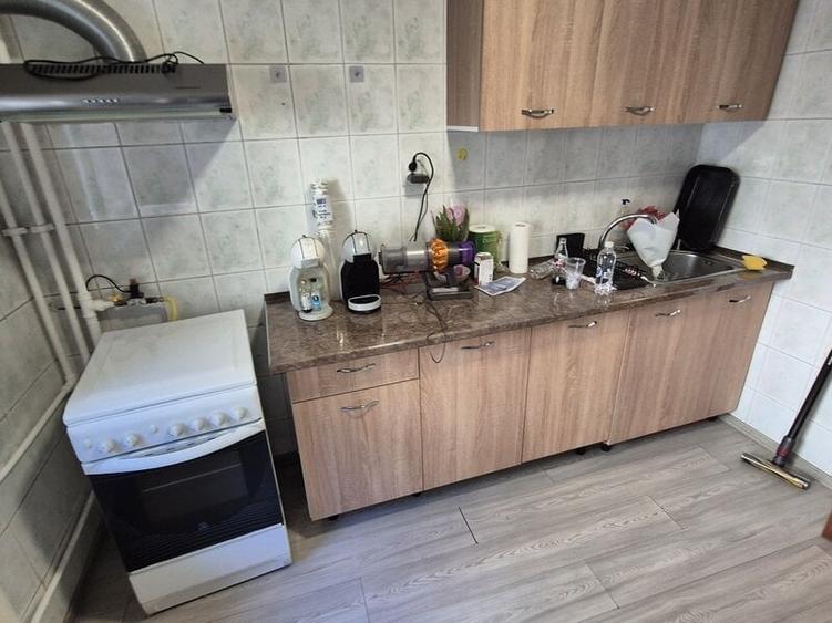 Unirii, Zepter, P-ta Alba Iulia, semistradal, randul 2 de blocuri, liniste - 9