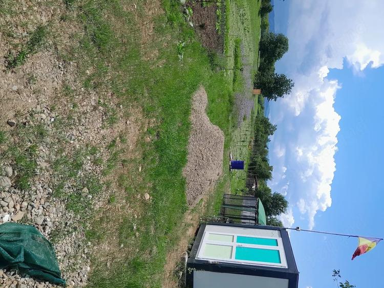 Teren de 9800 mp, în Unguriu