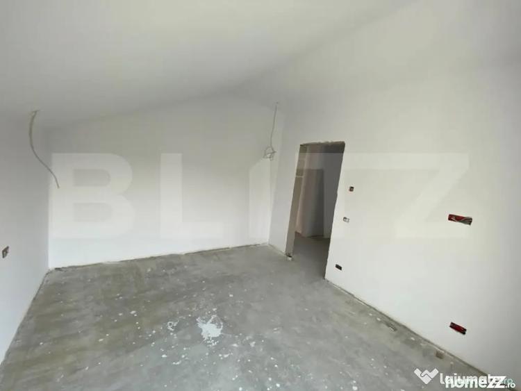 Casă cu 5 camere cu Teren 253 Mp în Moșnița Veche