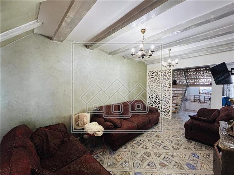 Apartament cu 4 camere, 2 bai, terasa - B-dul Victoriei - 4