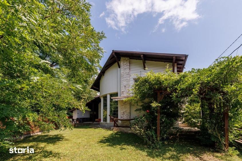 Casă cu 6 camere cu Teren 563 Mp în Bascov