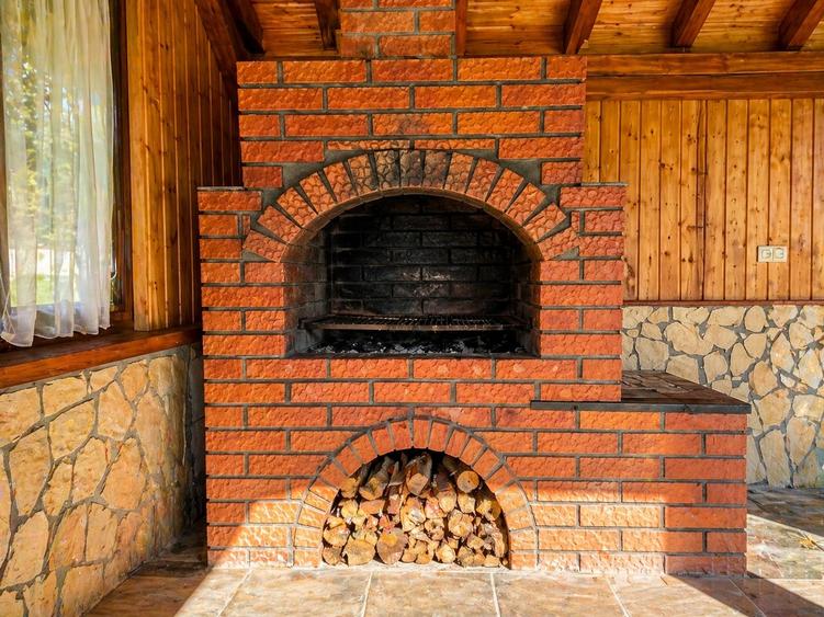 Casă cu 3 camere cu Teren 2100 Mp în Gura Văii