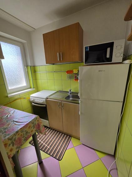 Garsonieră semidecomandată în Titan
