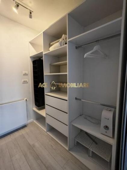 Apartament cu 3 camere semidecomandat, mobilat în Floreasca