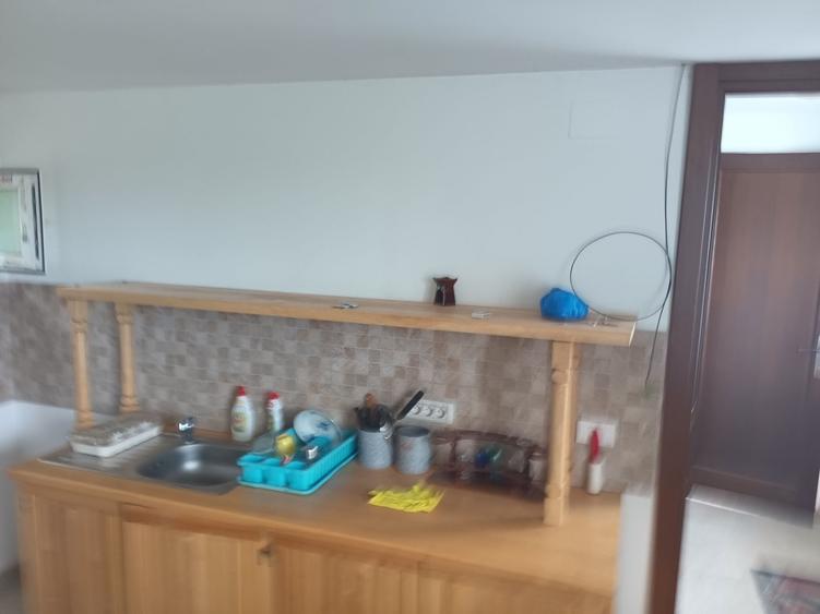 Casă cu 2 camere semidecomandat în Fundeni