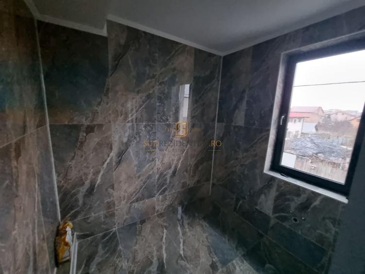 Casă individuală cu 5 camere cu Canalizare în Apărătorii Patriei