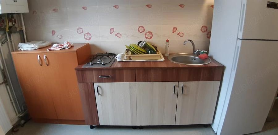Apartament cu 4 camere decomandat în Griviței