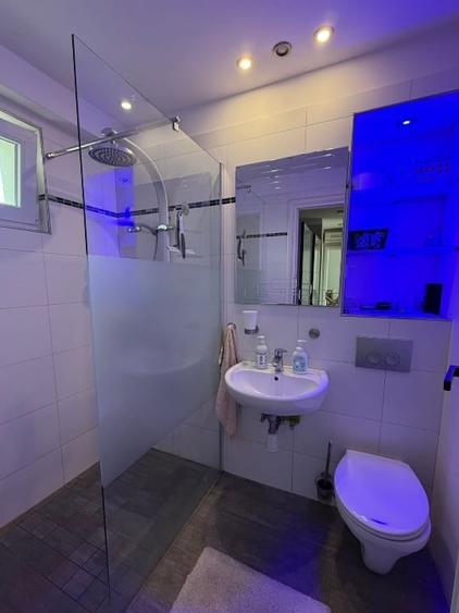 Apartament cu 3 camere decomandat în Spitalul Județean