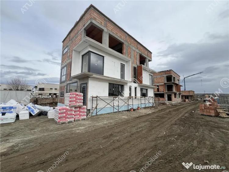 Casă cu 4 camere cu Teren 214 Mp în Vasile Aaron